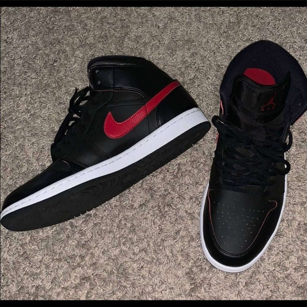 Jordan’s size 10
